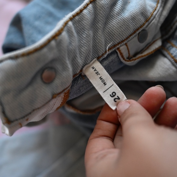 PacSun Colorblock Hopper Patch Denim Jeans – Size 26 💙 - Picture 4 of 5